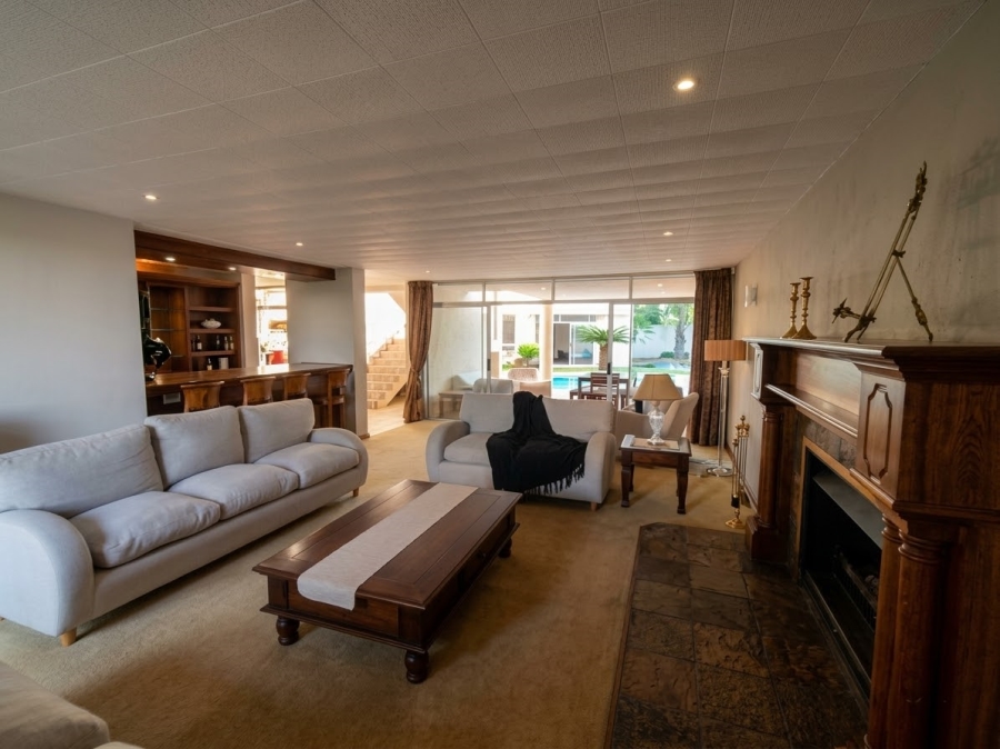 4 Bedroom Property for Sale in Heuwelsig Free State